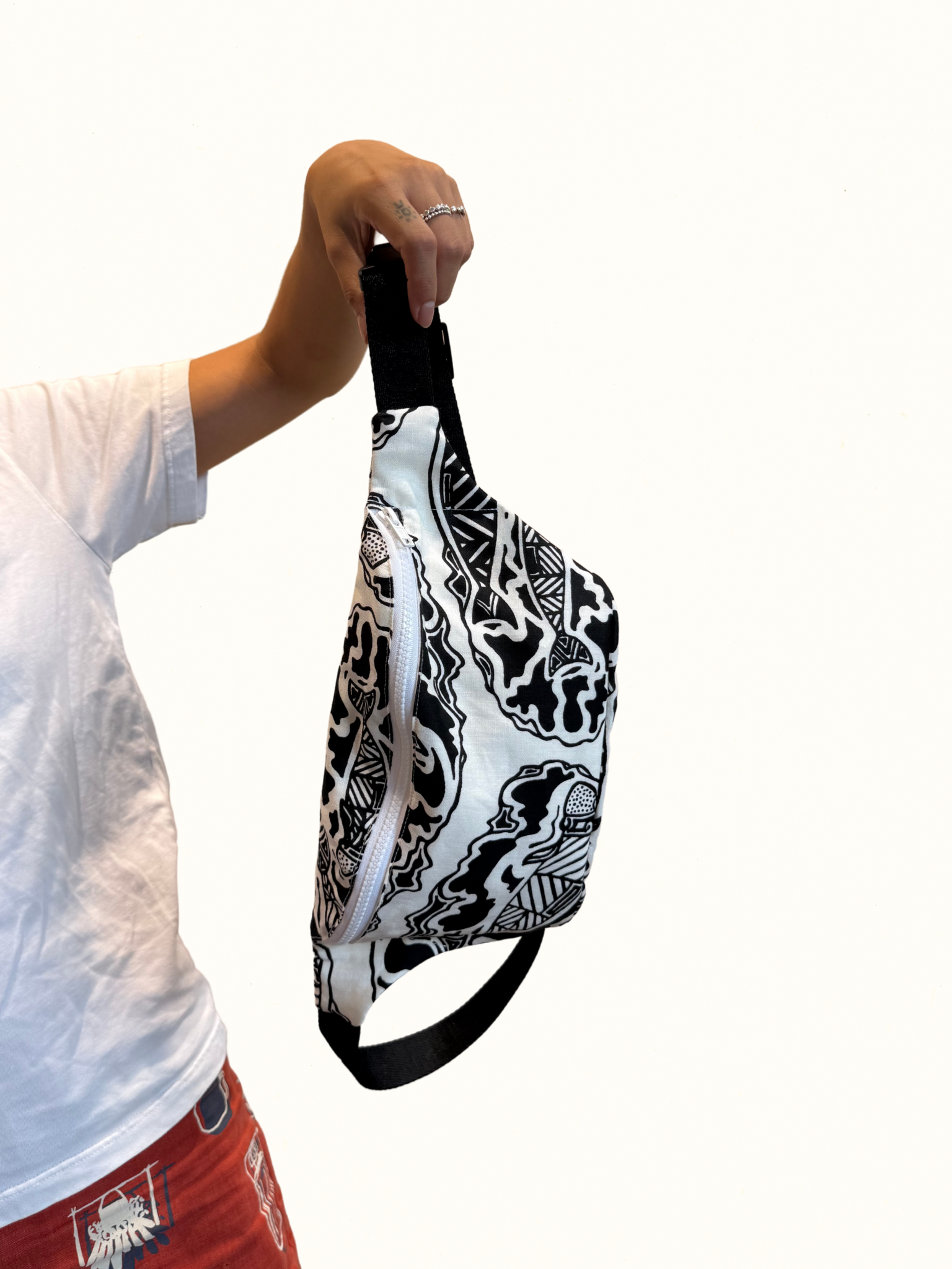 Bumbag - Odorr (Dugong) Family