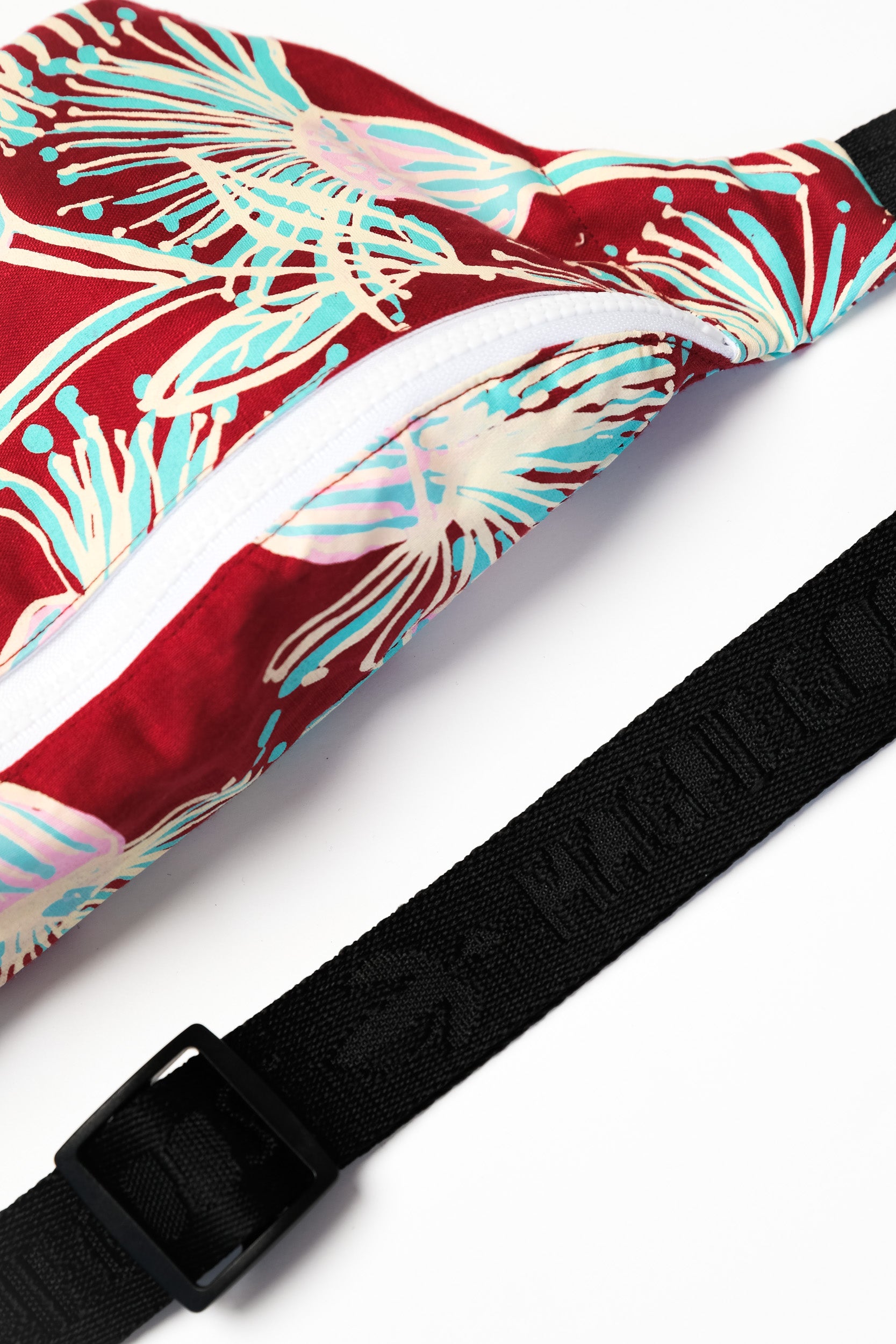 Bumbag - Babatha Nganga (Flowering Gum)