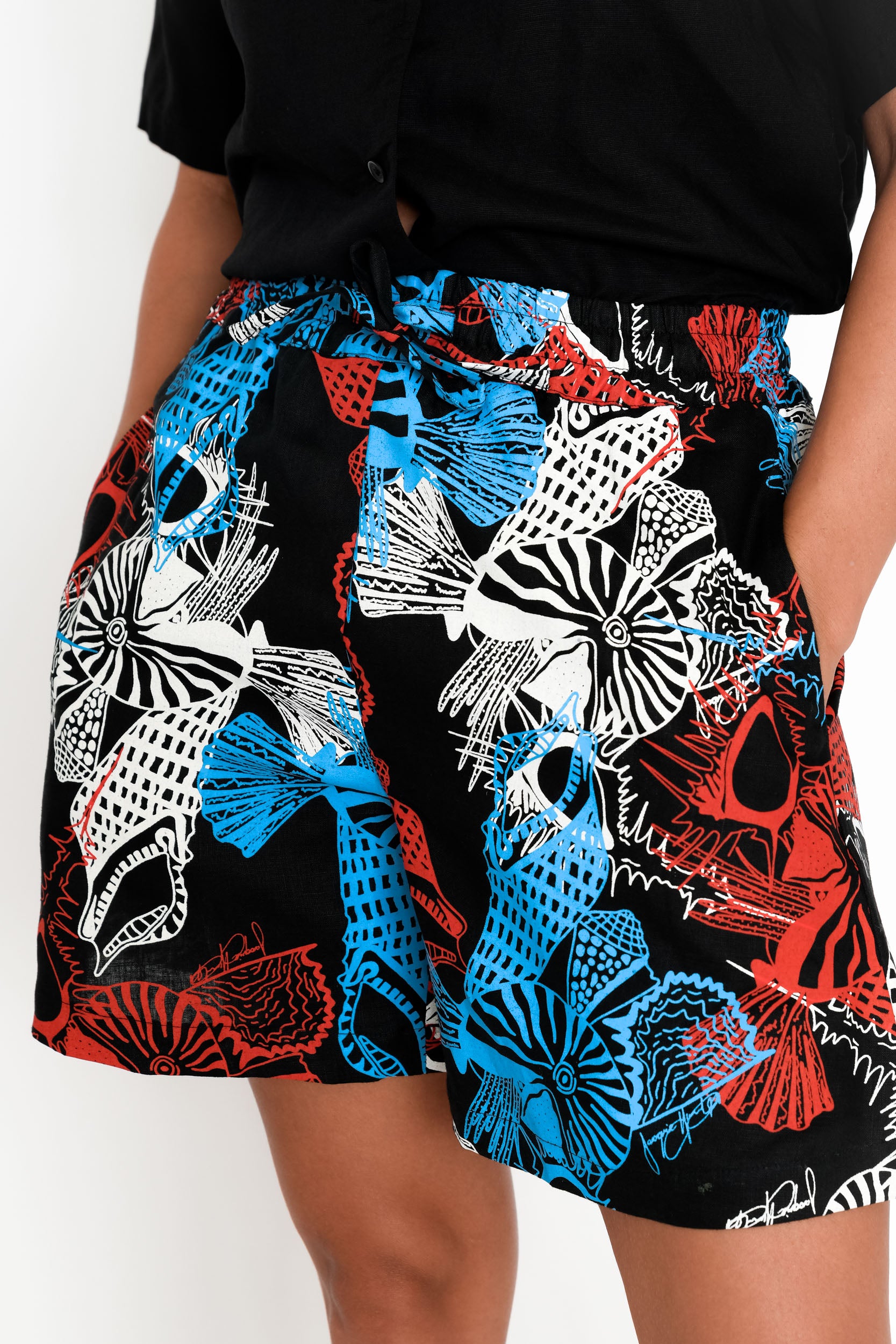 Relaxed Shorts - Gaanyji (Shells)