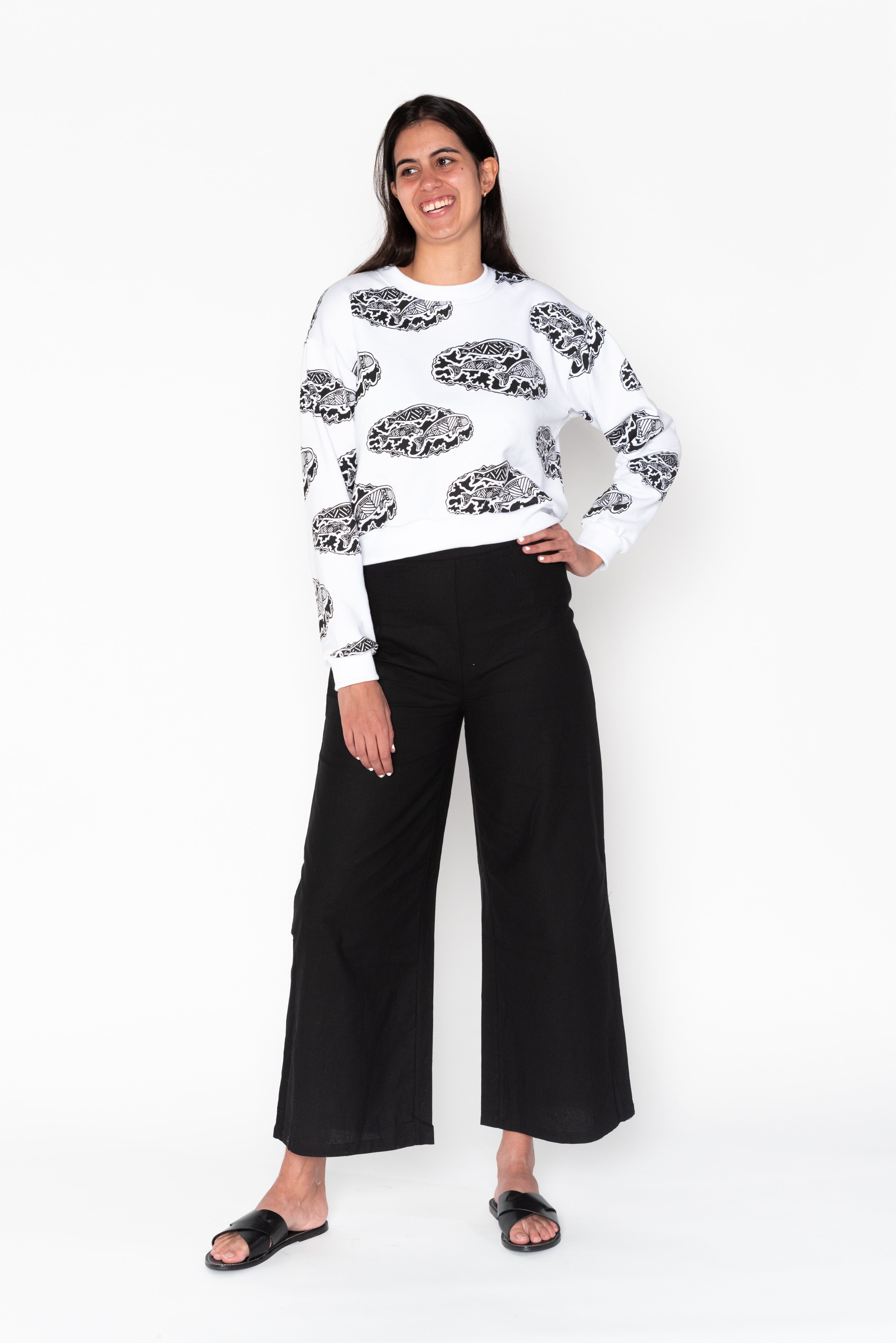 Cropped Sweatshirt - Odorr (Dugong) Family