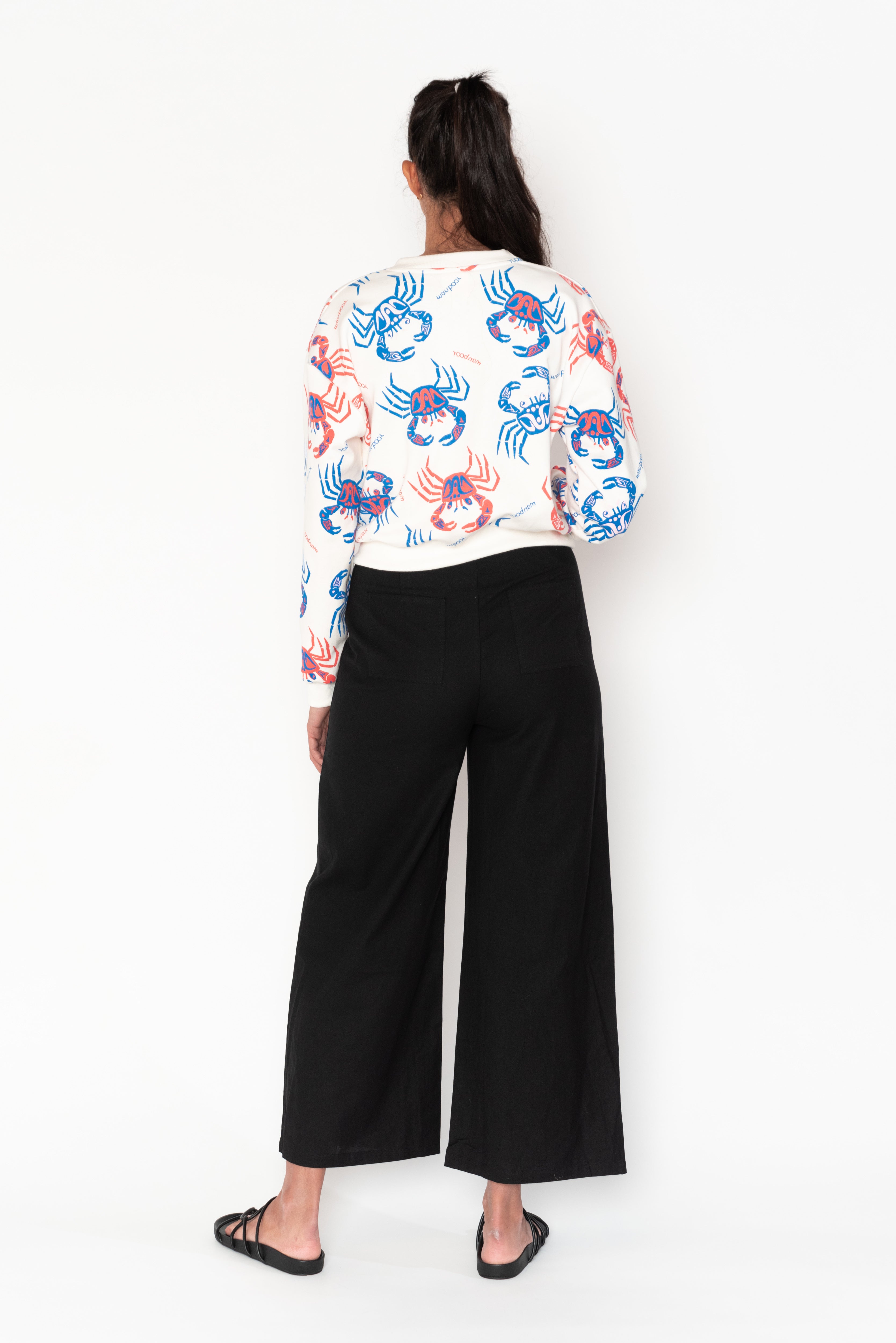 Cropped Sweatshirt - Manboor (Ghost Crab)