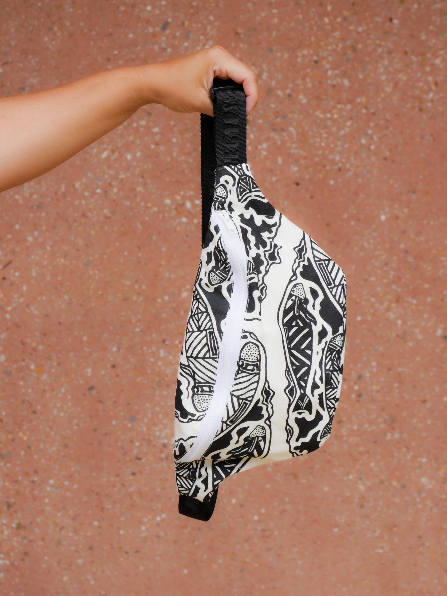 Bumbag - Odorr (Dugong) Family