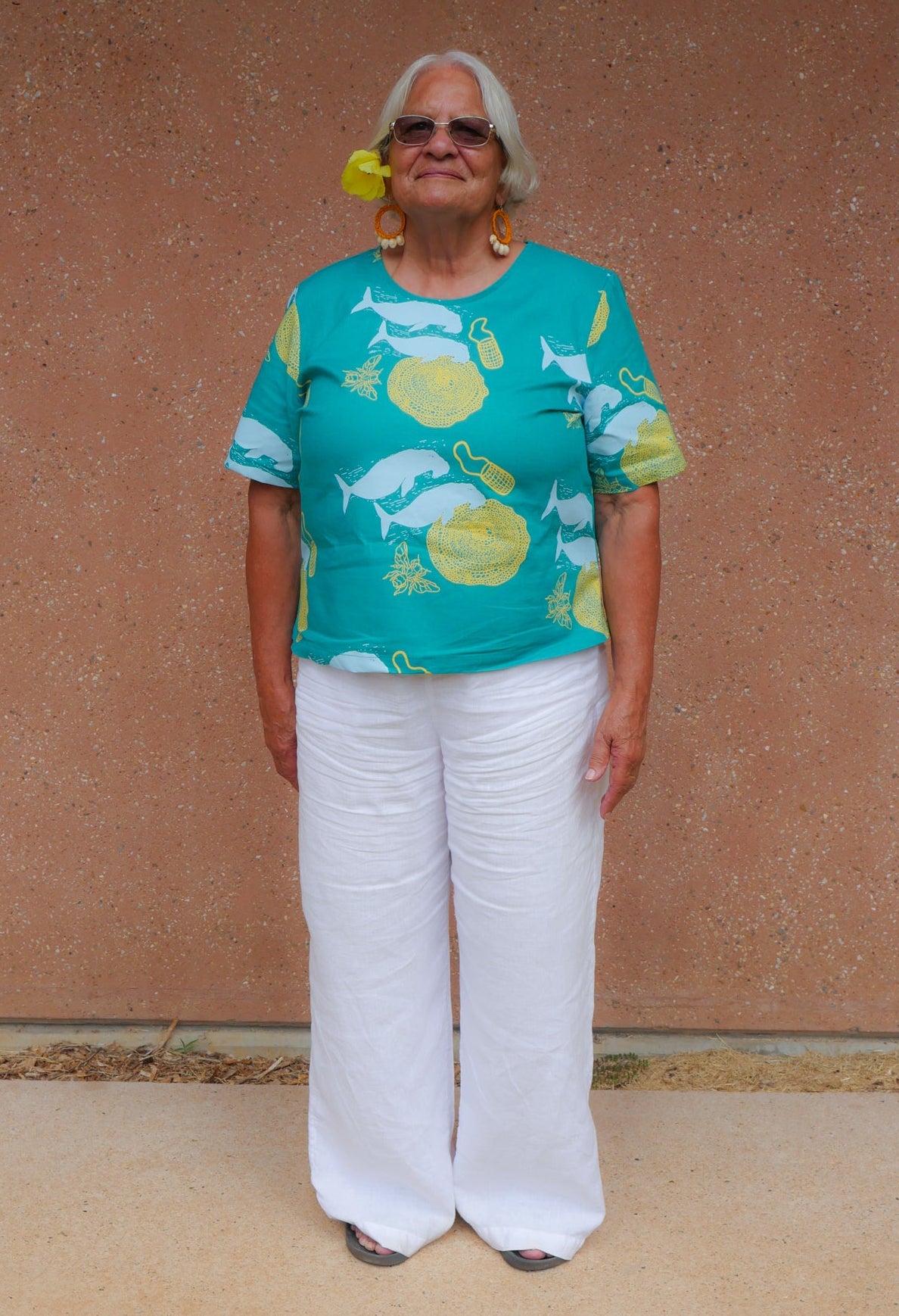 Everyday Top - Ganunda & Bagirang (Sugar Bag Bee Honey & Dugong)