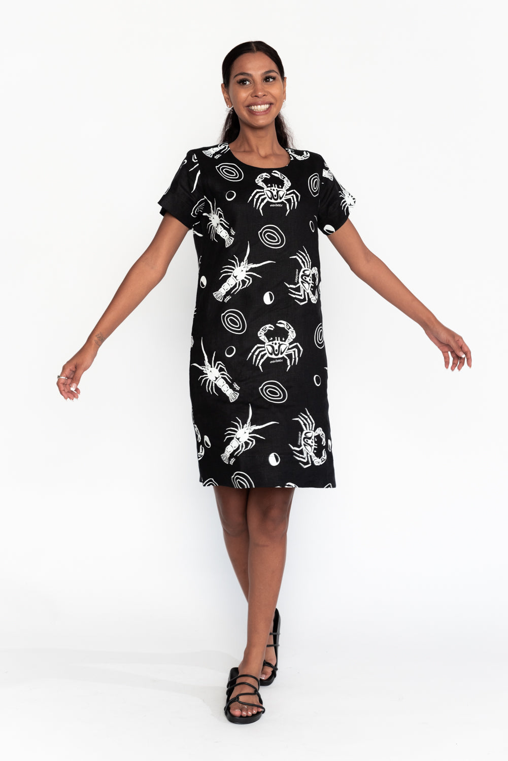 Box Dress - Joodarn (Crayfish) Manboor (Ghostcrab) & The Moon